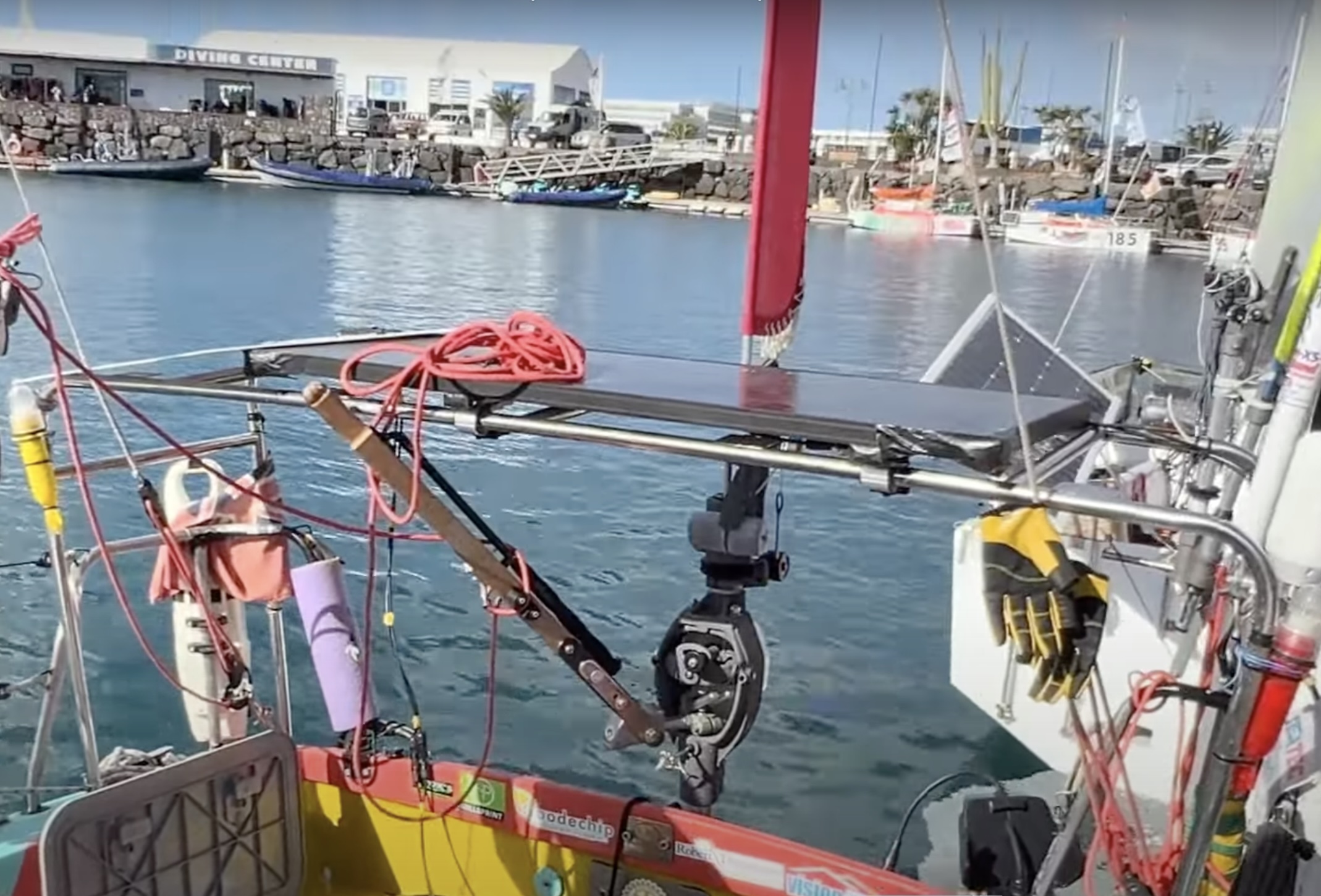 Wind vane acting as a tiller